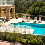Afrodite Luxury Villa Svoronata